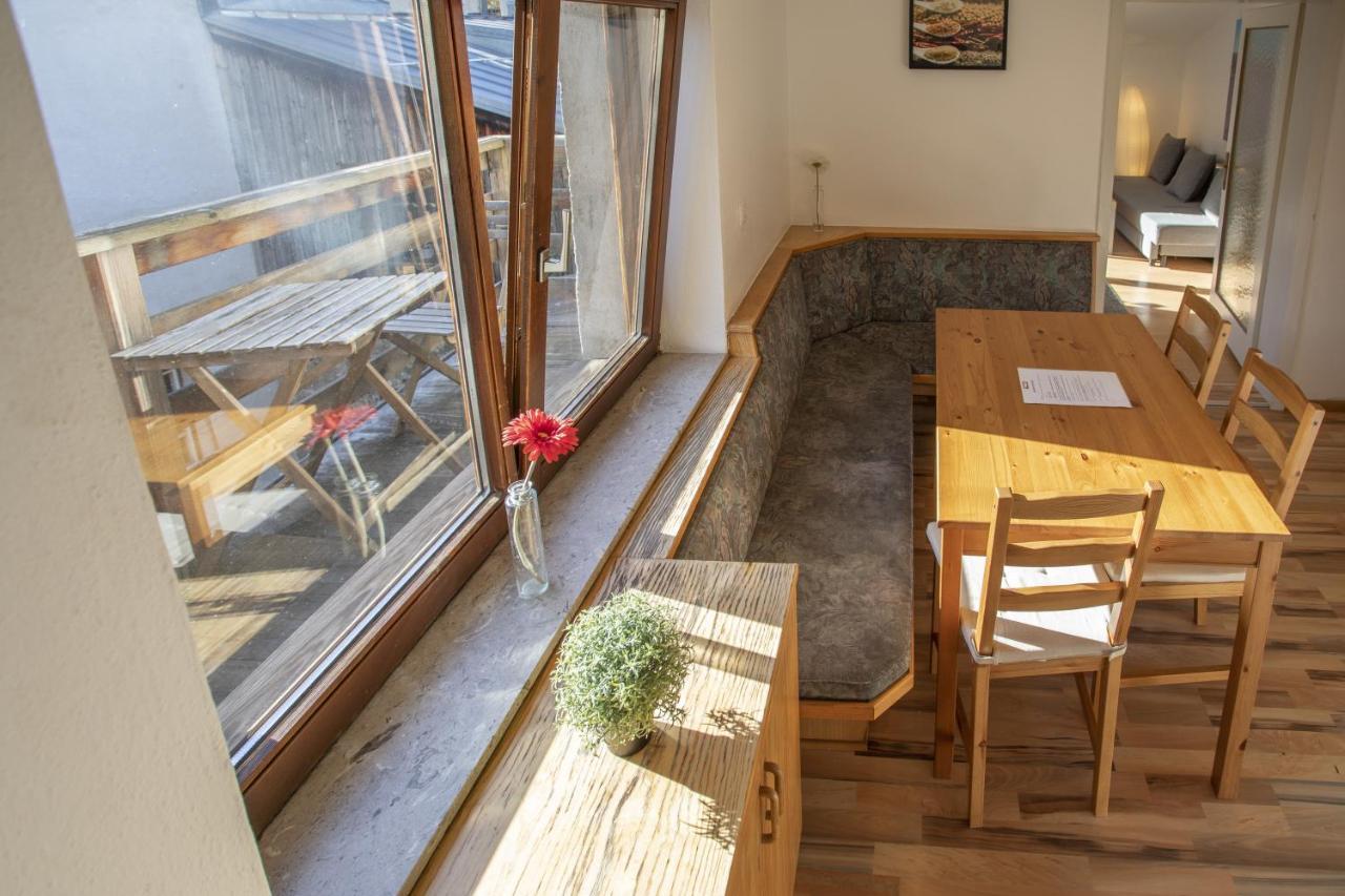 Cozy Old Town Apartment Hall in Tirol Luaran gambar