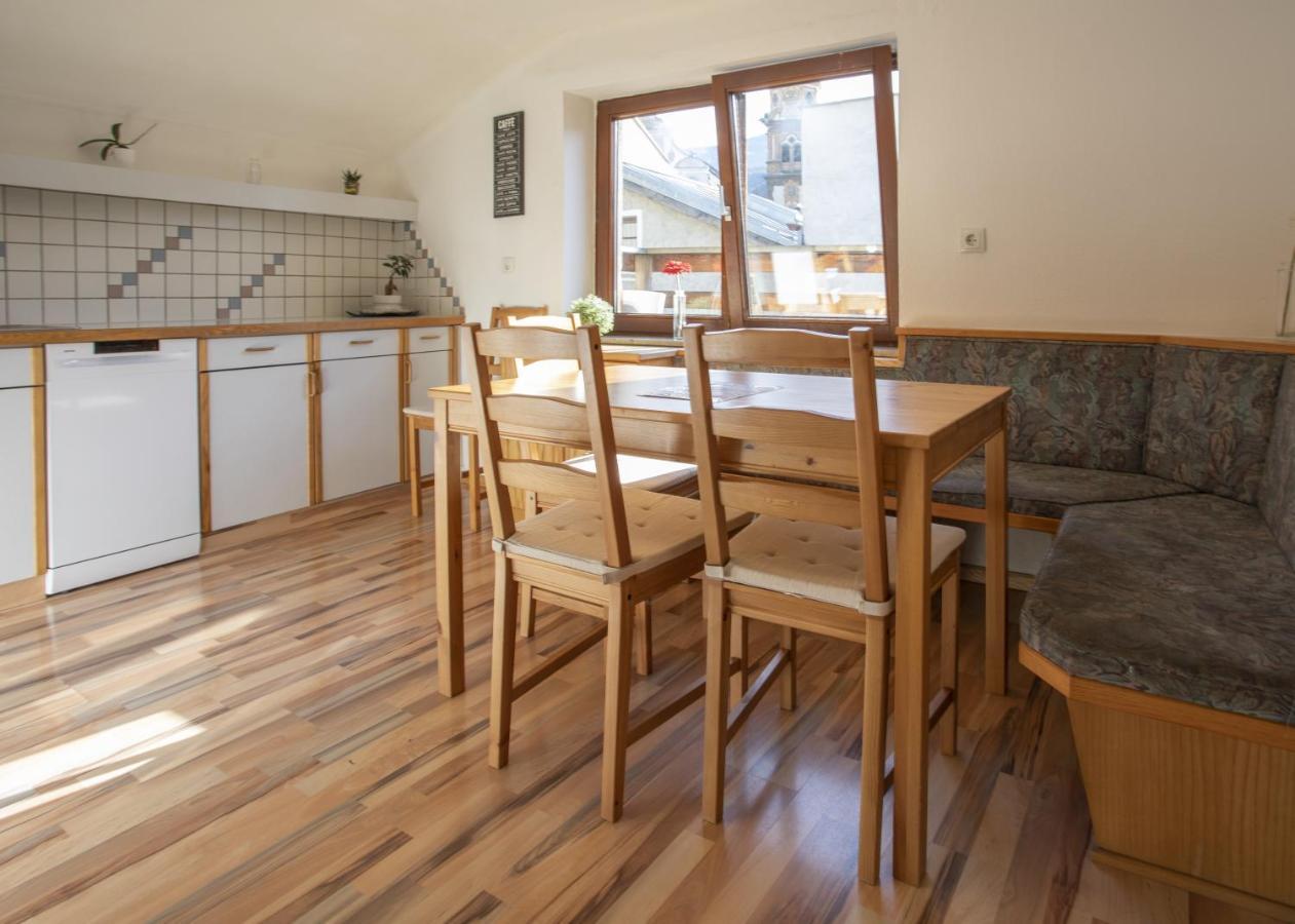 Cozy Old Town Apartment Hall in Tirol Luaran gambar