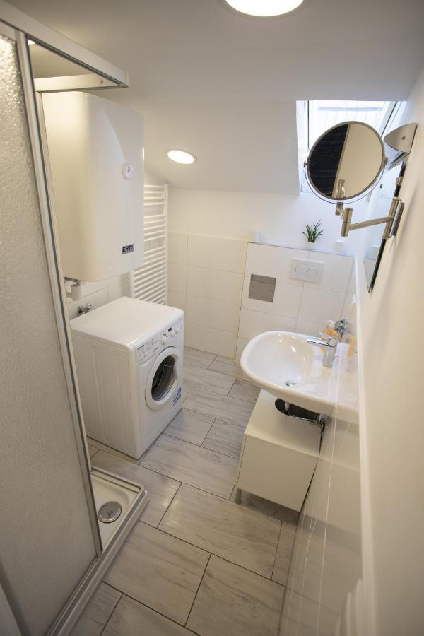 Cozy Old Town Apartment Hall in Tirol Luaran gambar